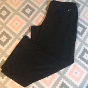 Nike crop leggings